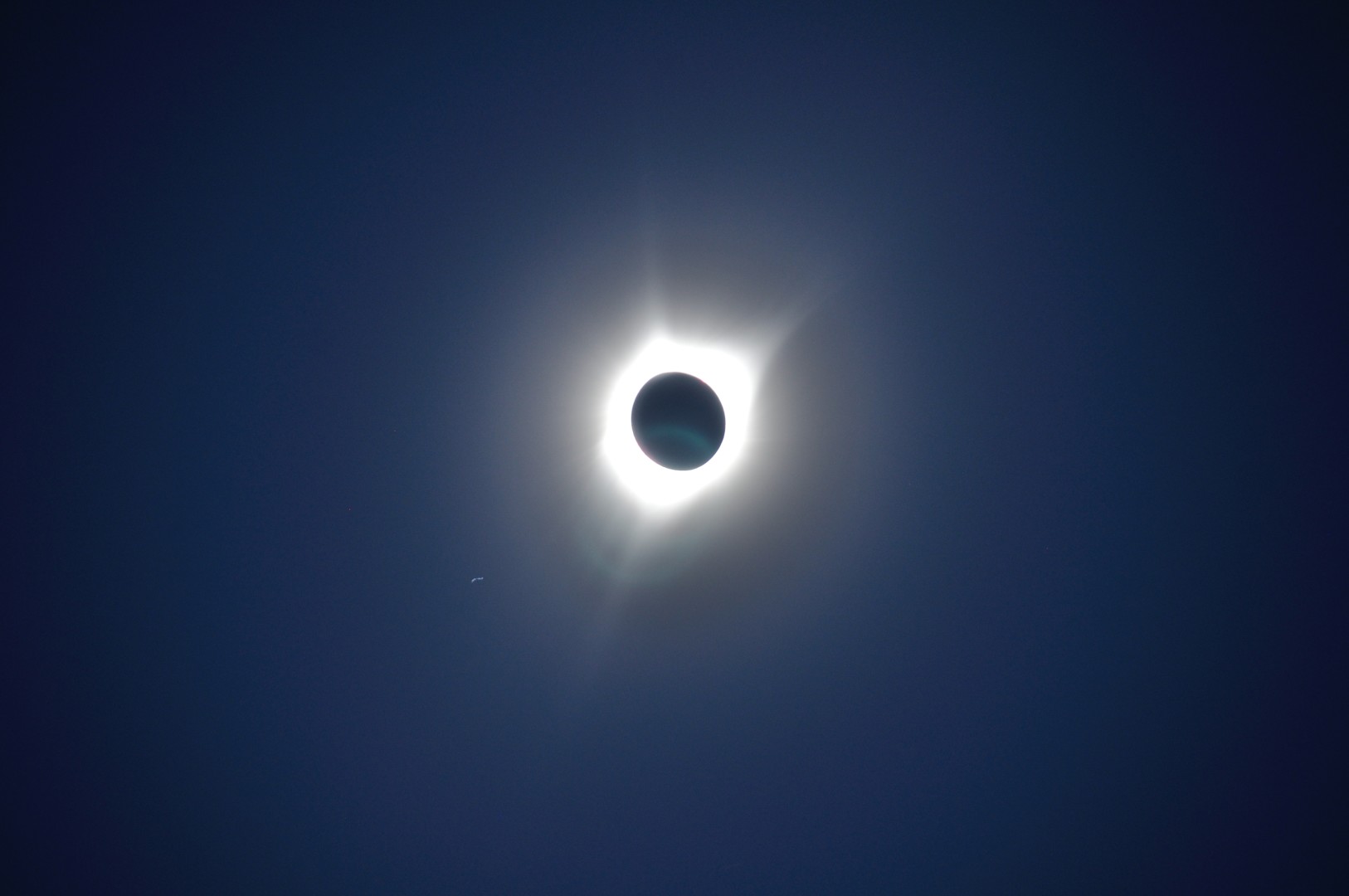 Totality in Monmouth, OR. Credit: Lon Yandell